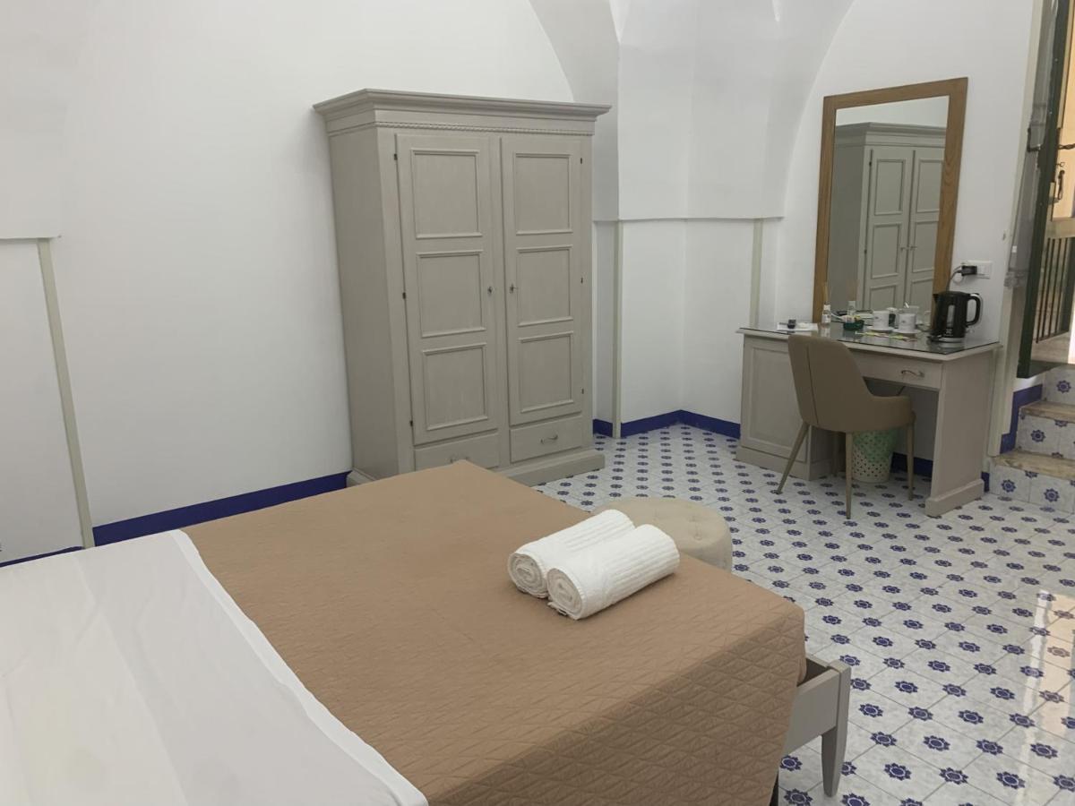 Villa Cesarea Dimora Di Charme Санта-Чезареа-Терме Экстерьер фото